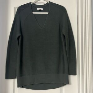 Athleta v-neck sweater